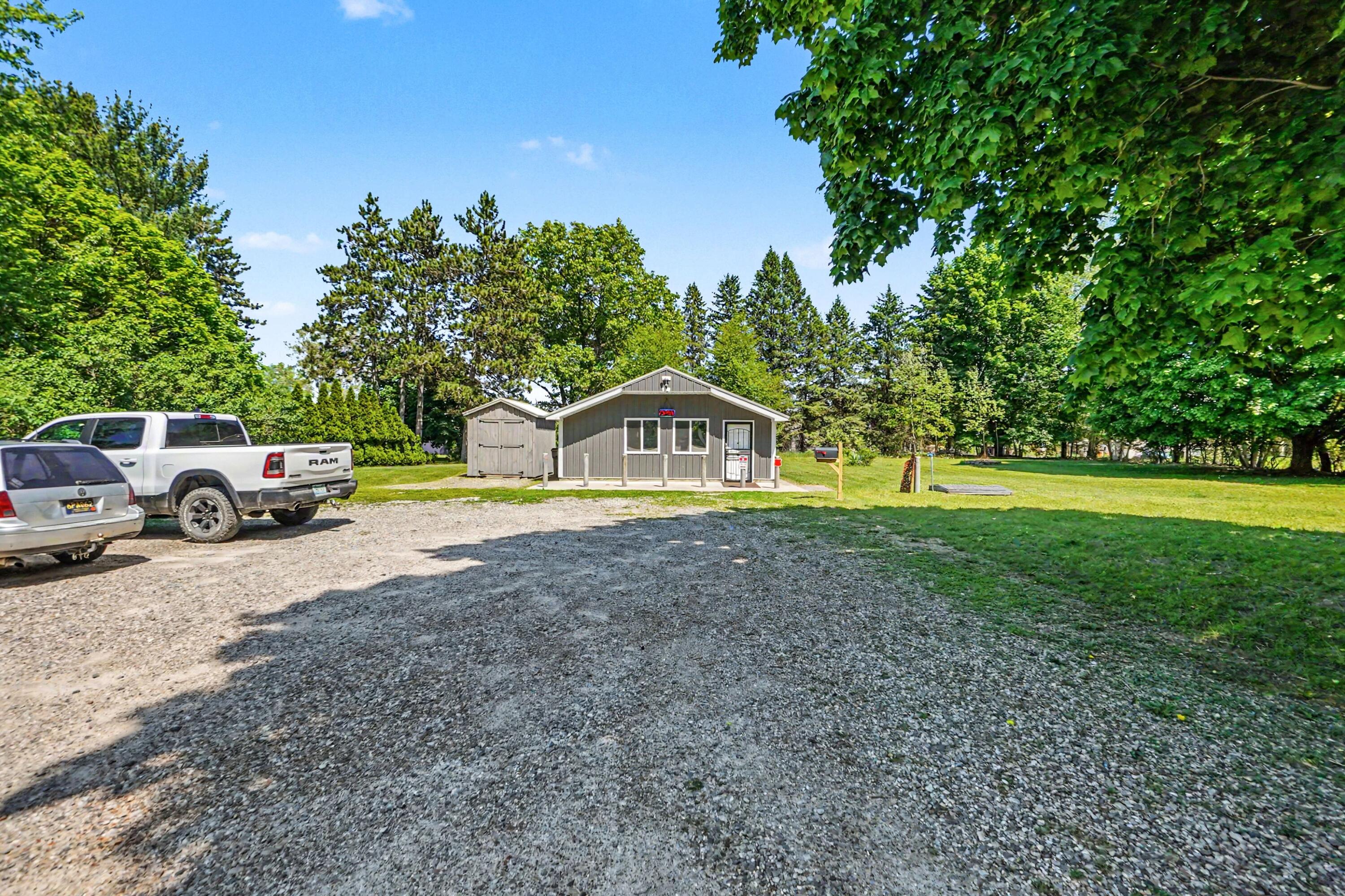 2811 South Sheridan Road Stanton, MI 48888 - Photo 3 of 26 004_file_7920