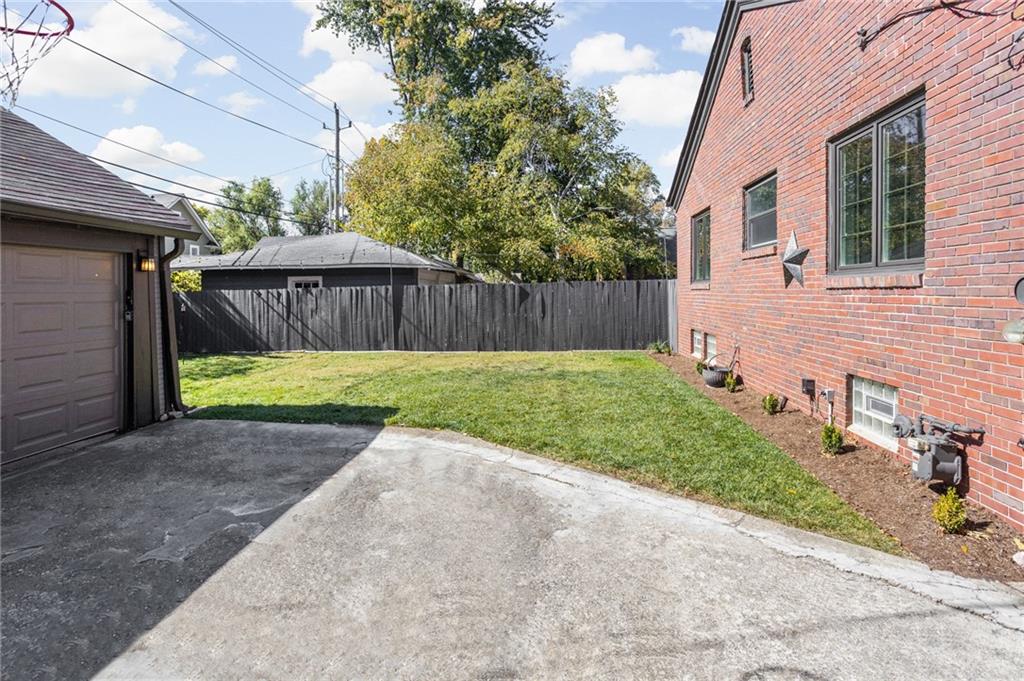 245 Blue Ridge Road Indianapolis, IN 46208 - Photo 28 of 31