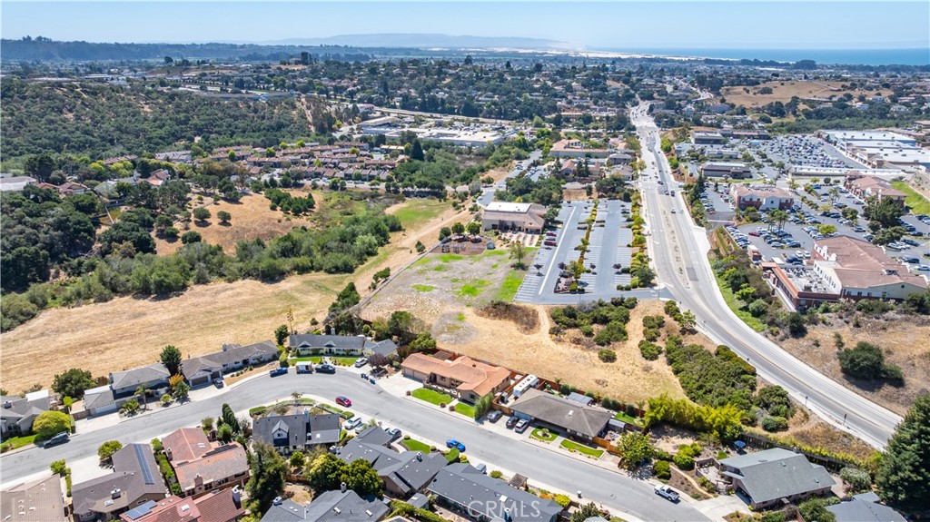 1024 Robin Circle Arroyo Grande, CA 93420 - Photo 34 of 35 an aerial view of residential houses and city view