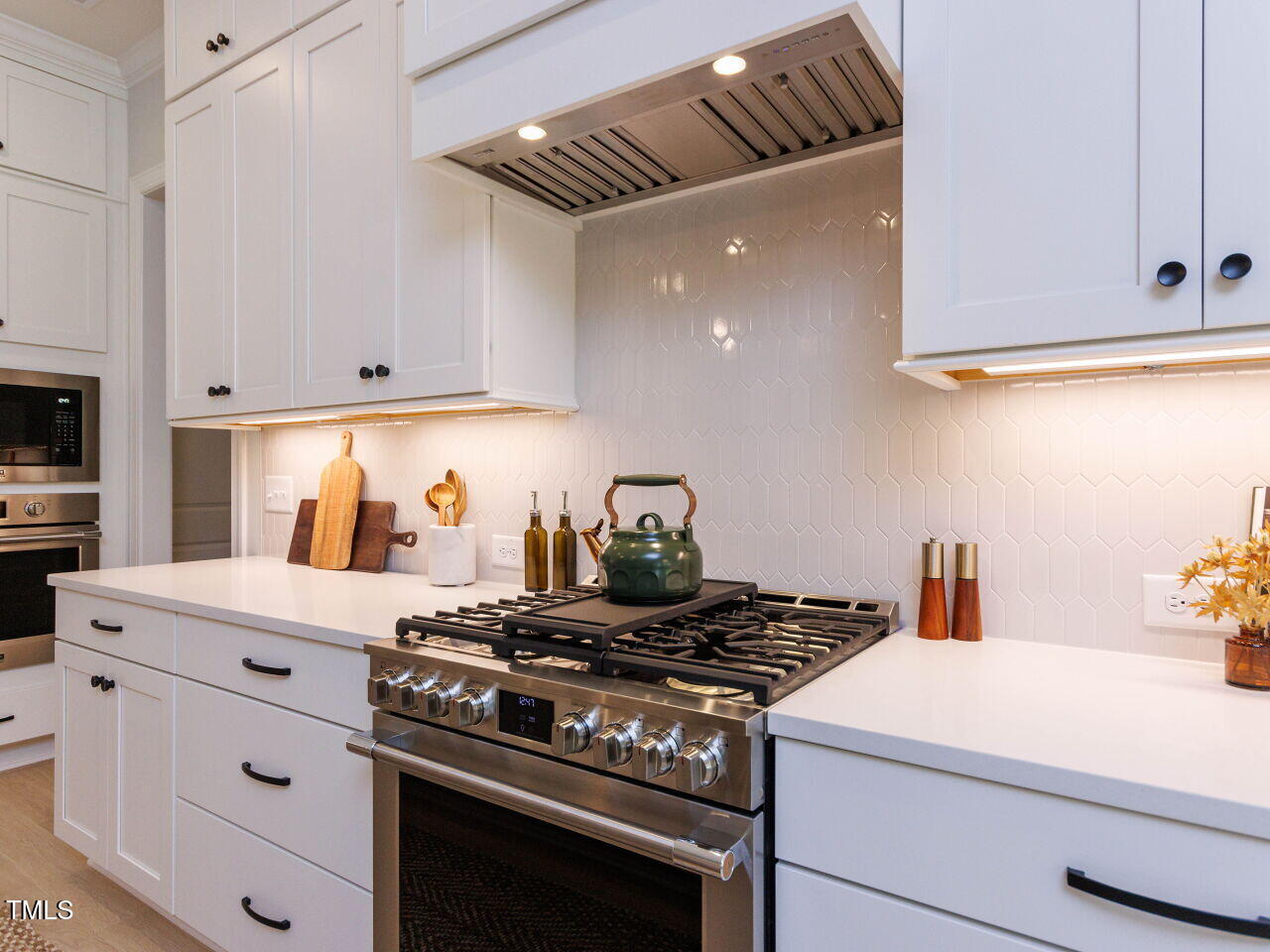 1031 Coldspring Circle Durham, NC 27705 - Photo 12 of 44 014-1280x960-kitchen