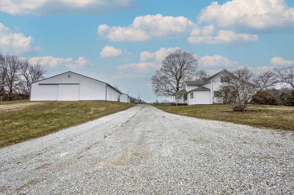 14293 Gilchrist Road Mount Vernon, OH 43050 - Photo 4 of 70 1-4