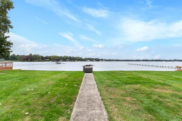 $969,000 | 19976 Highway 60, Three Rivers, MI 49093