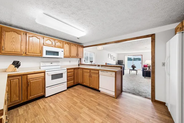 $969,000 | 19976 Highway 60, Three Rivers, MI 49093