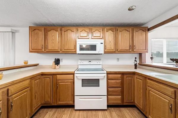 $969,000 | 19976 Highway 60, Three Rivers, MI 49093