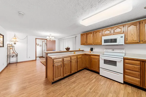 $969,000 | 19976 Highway 60, Three Rivers, MI 49093