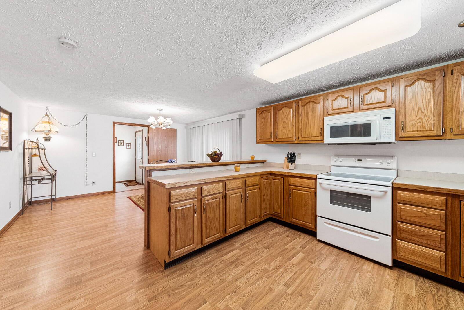 19976 Highway 60 Three Rivers, MI 49093 - Photo 35 of 65 19980 North House (5 of 18)