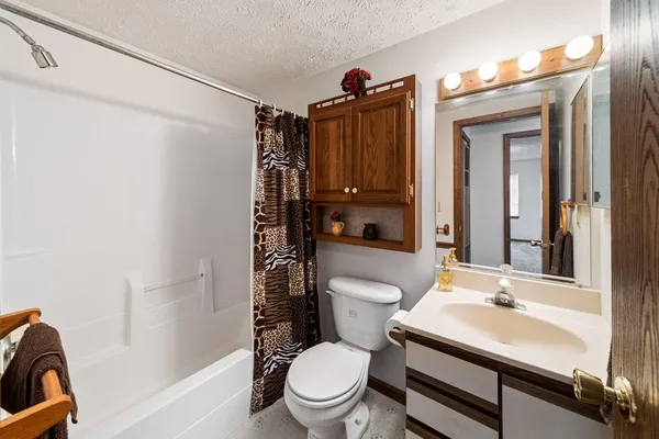 $969,000 | 19976 Highway 60, Three Rivers, MI 49093