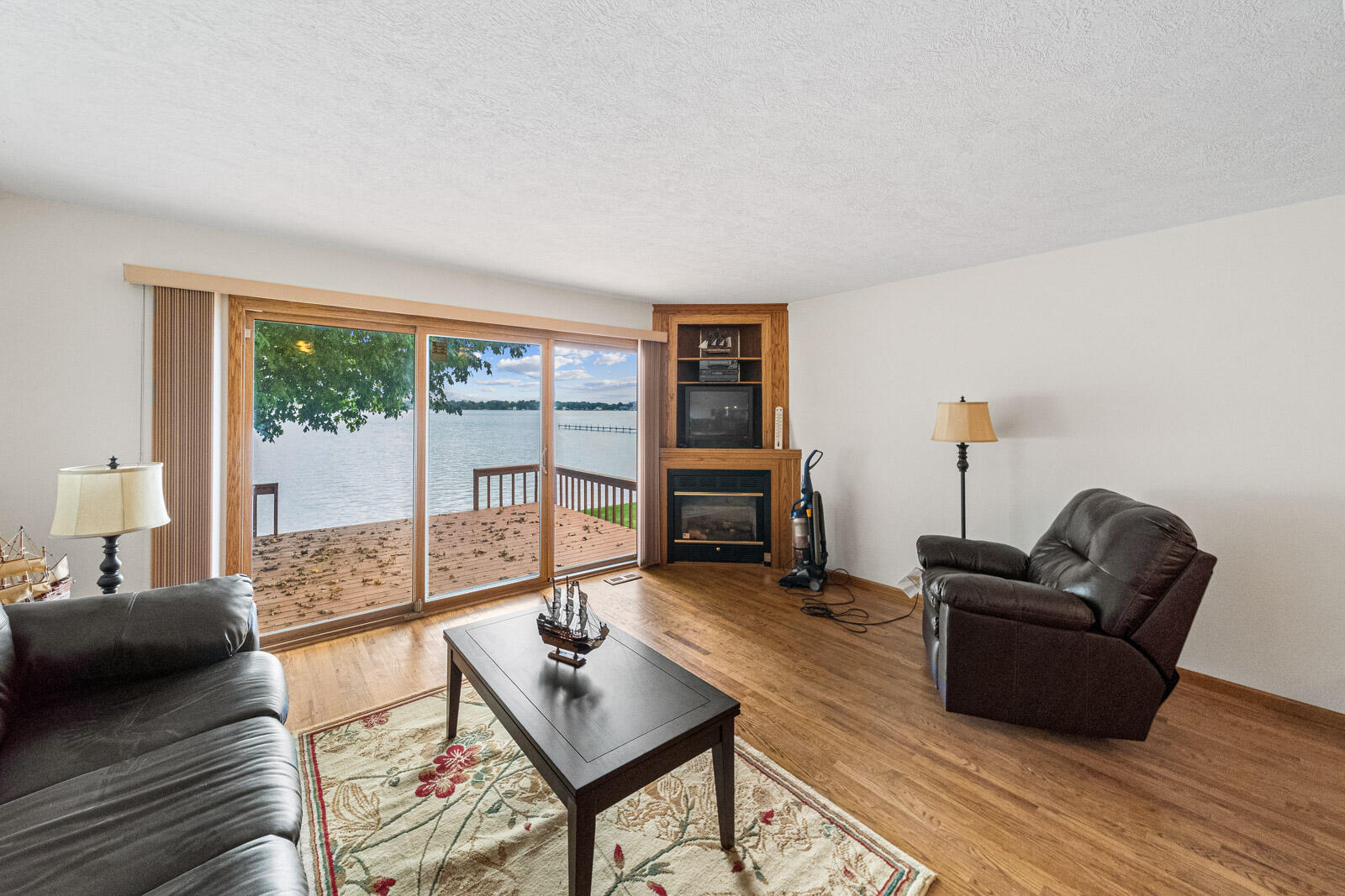 19976 Highway 60 Three Rivers, MI 49093 - Photo 55 of 65 19968 South House (11 of 16)