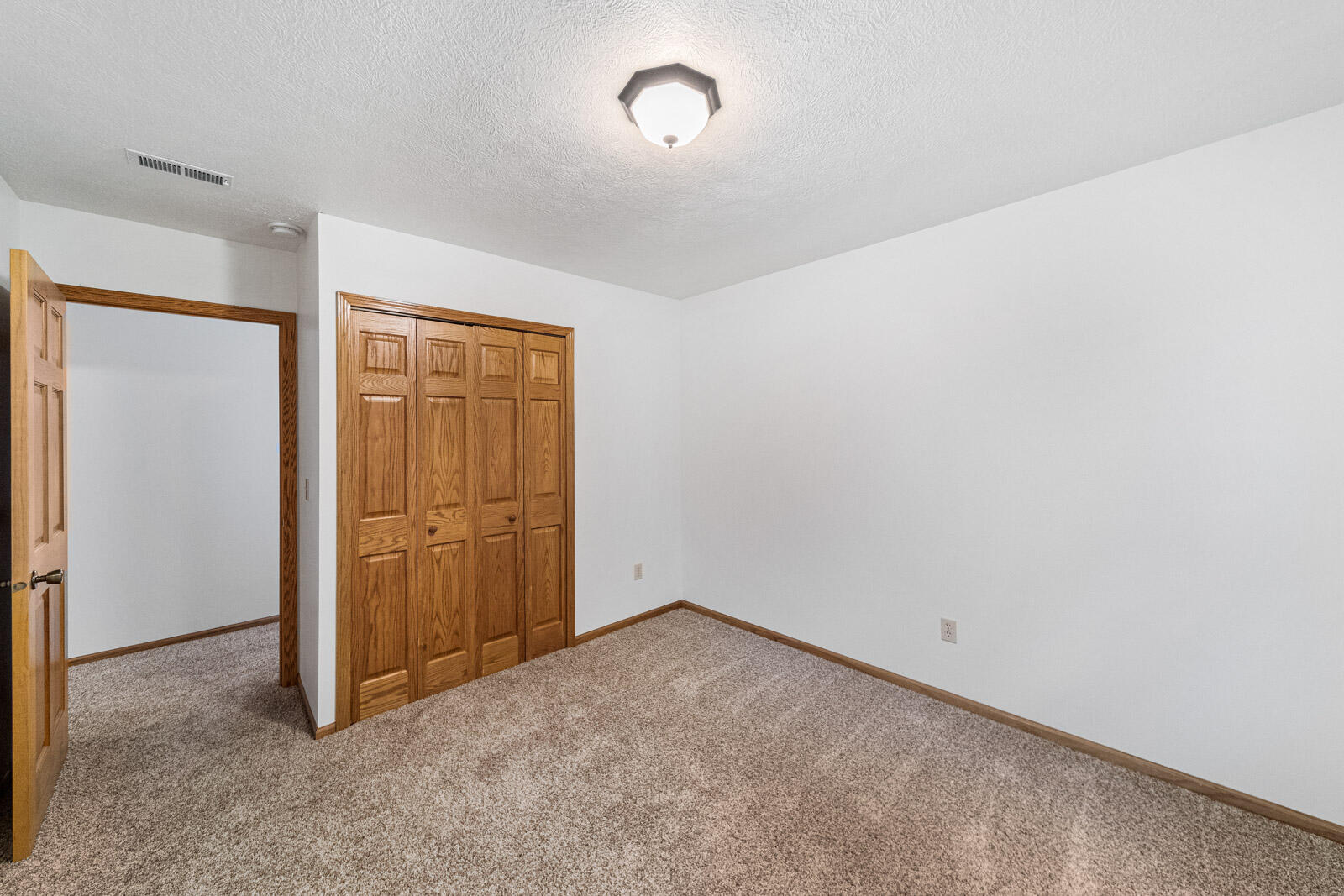 19976 Highway 60 Three Rivers, MI 49093 - Photo 57 of 65 19968 South House (2 of 16)