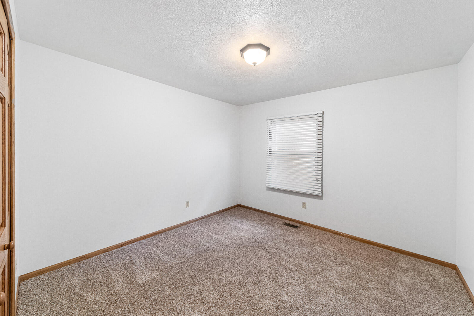 19976 Highway 60 Three Rivers, MI 49093 - Photo 58 of 65 19968 South House (3 of 16)