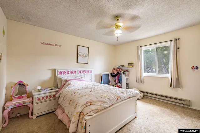 $289,999 | 6622 Cherokee Lane, Casper, WY 82604