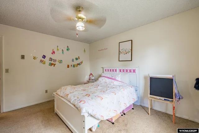 $289,999 | 6622 Cherokee Lane, Casper, WY 82604