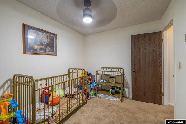 $289,999 | 6622 Cherokee Lane, Casper, WY 82604