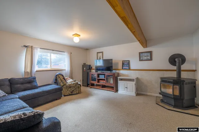 $289,999 | 6622 Cherokee Lane, Casper, WY 82604