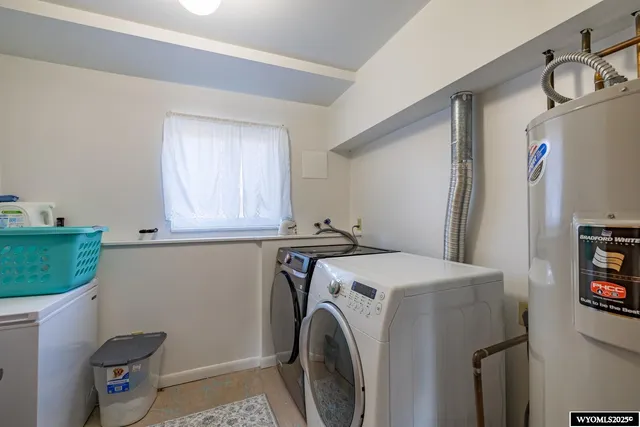 $289,999 | 6622 Cherokee Lane, Casper, WY 82604