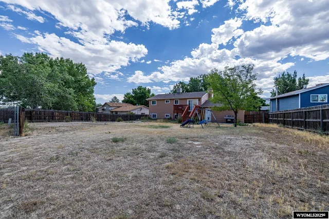 $289,999 | 6622 Cherokee Lane, Casper, WY 82604