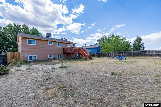 $289,999 | 6622 Cherokee Lane, Casper, WY 82604