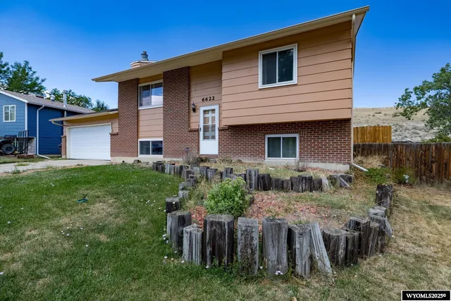 $289,999 | 6622 Cherokee Lane, Casper, WY 82604