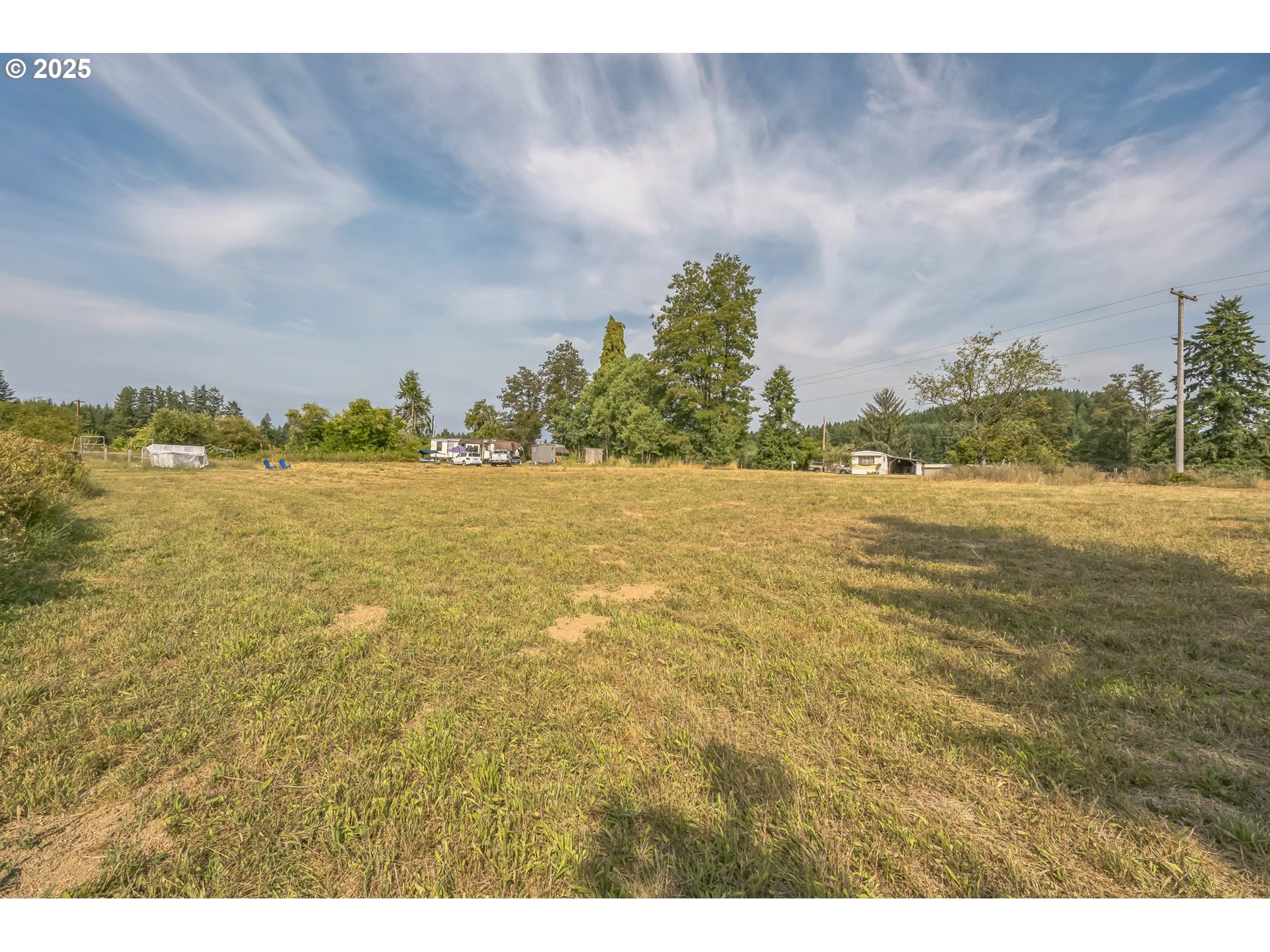 213 Nelson Road Winlock, WA 98596 - Photo 5 of 30 a view of an ocean and beach