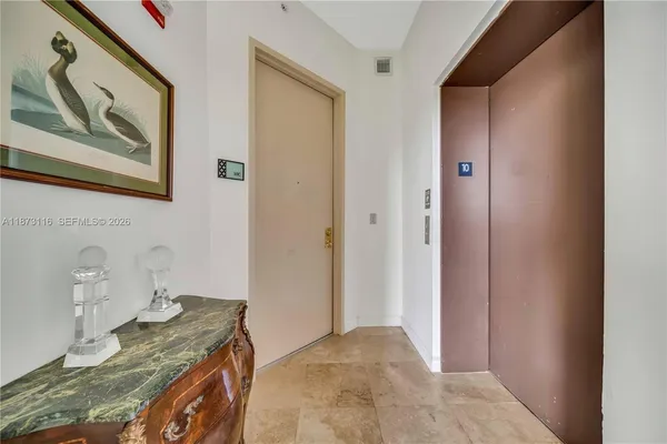 $3,750 | 1607 Ponce De Leon, Unit 10C, Coral Gables, FL 33134