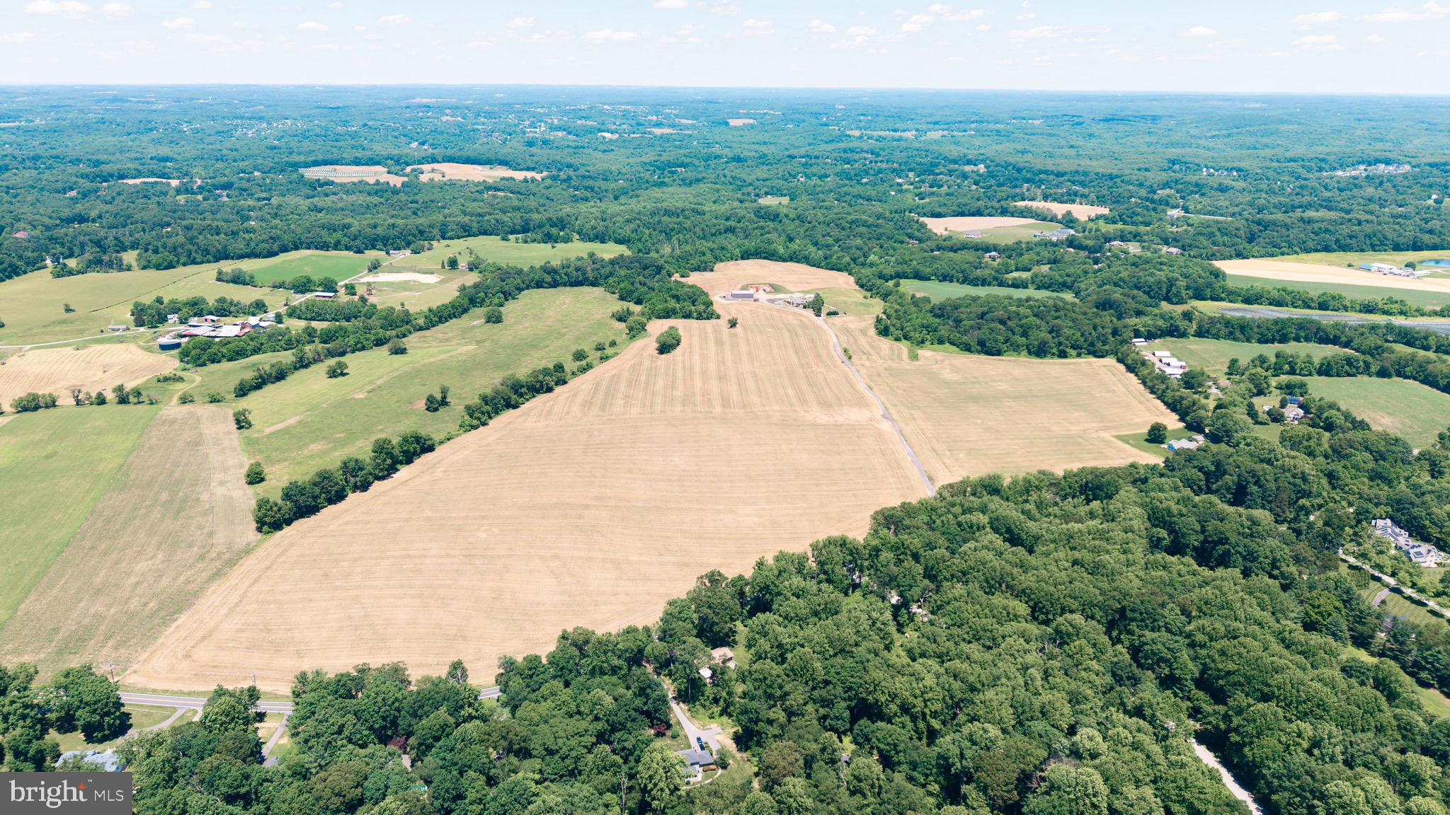 13090 Old Frederick Road Sykesville, MD 21784 - Photo 4 of 31