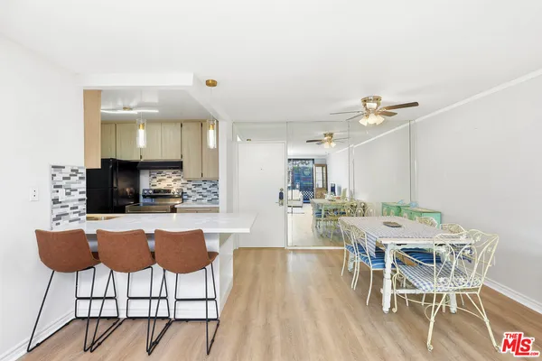 $3,400 | 7740 Redlands Street, Unit G1095, Playa del Rey, CA 90293