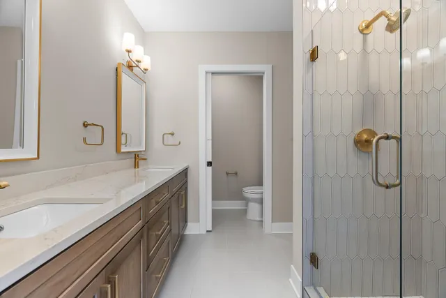 $3,900 | 1 Hill Farm Court, Unit 303, St. Paul, MN 55127