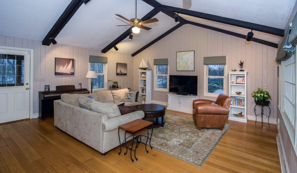 25 Concord Road Longmeadow, MA 01106 - Photo 4 of 28 Gallery Image 4