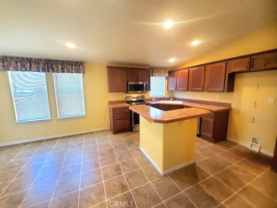 21621 Sandia Road, Unit 144 Apple Valley, CA 92308 - Photo 17 of 35
