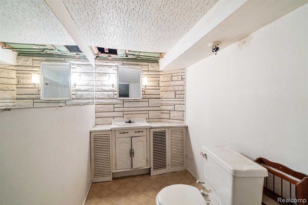 11448 Rivard Avenue Warren, MI 48089 - Photo 28 of 32 Gallery Image 28