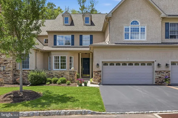 $915,000 | 6 Morgan Hill Drive, Doylestown, PA 18901