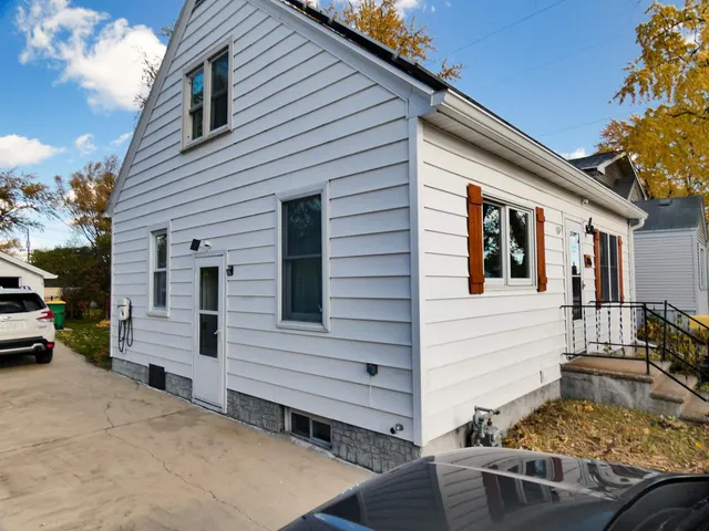 $169,900 | 846 9th Street, Green Bay, WI 54304