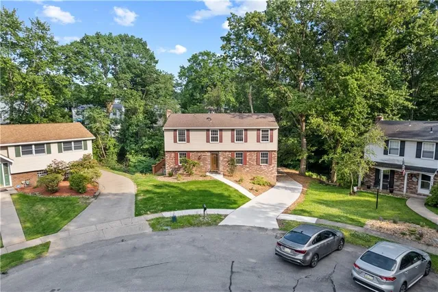 $375,900 | 320 Penn Lear Court, Monroeville, PA 15146