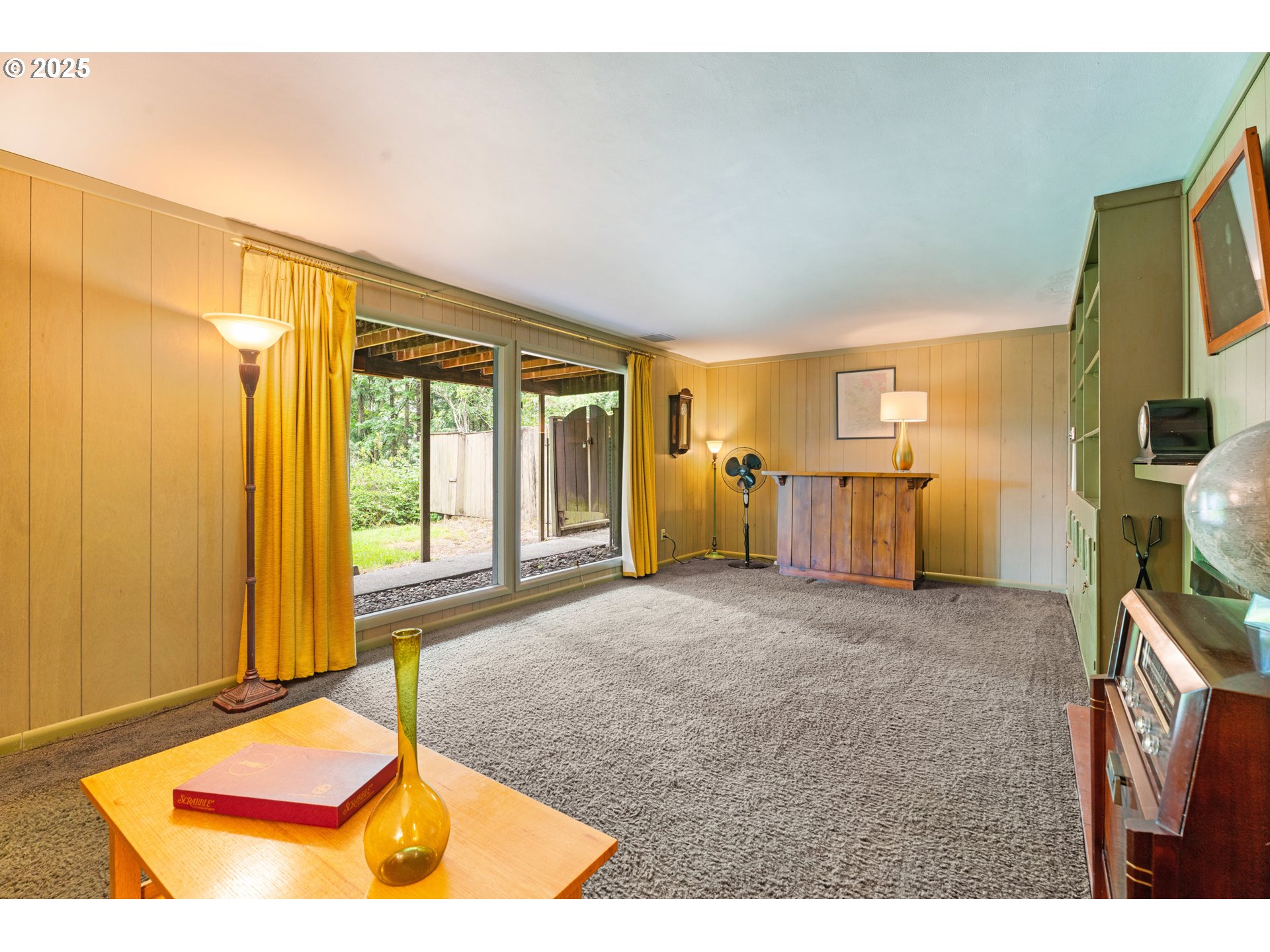 6455 Southwest Scholls Ferry Road Portland, OR 97223 - Photo 7 of 48 Family Room