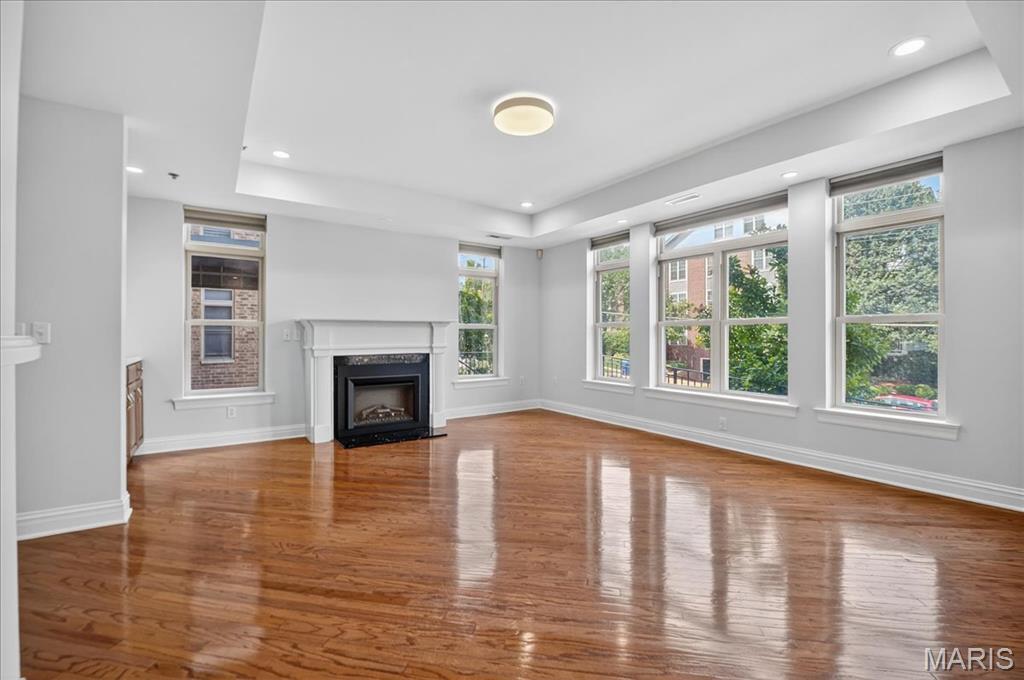 500 North And South Road, Unit 103 St. Louis, MO 63130 - Photo 3 of 36