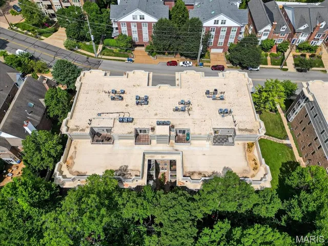 $364,900 | 500 North And South Road, Unit 103, St. Louis, MO 63130