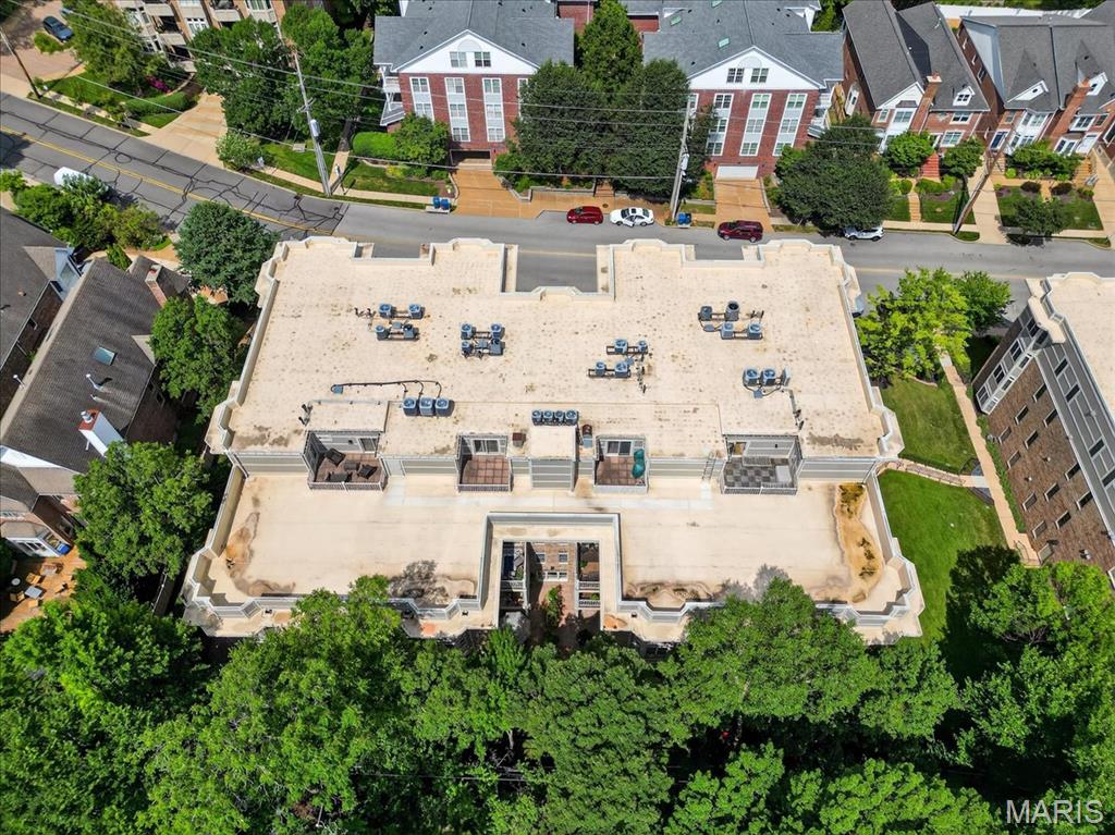 500 North And South Road, Unit 103 St. Louis, MO 63130 - Photo 31 of 36