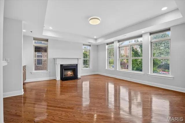 $364,900 | 500 North And South Road, Unit 103, St. Louis, MO 63130