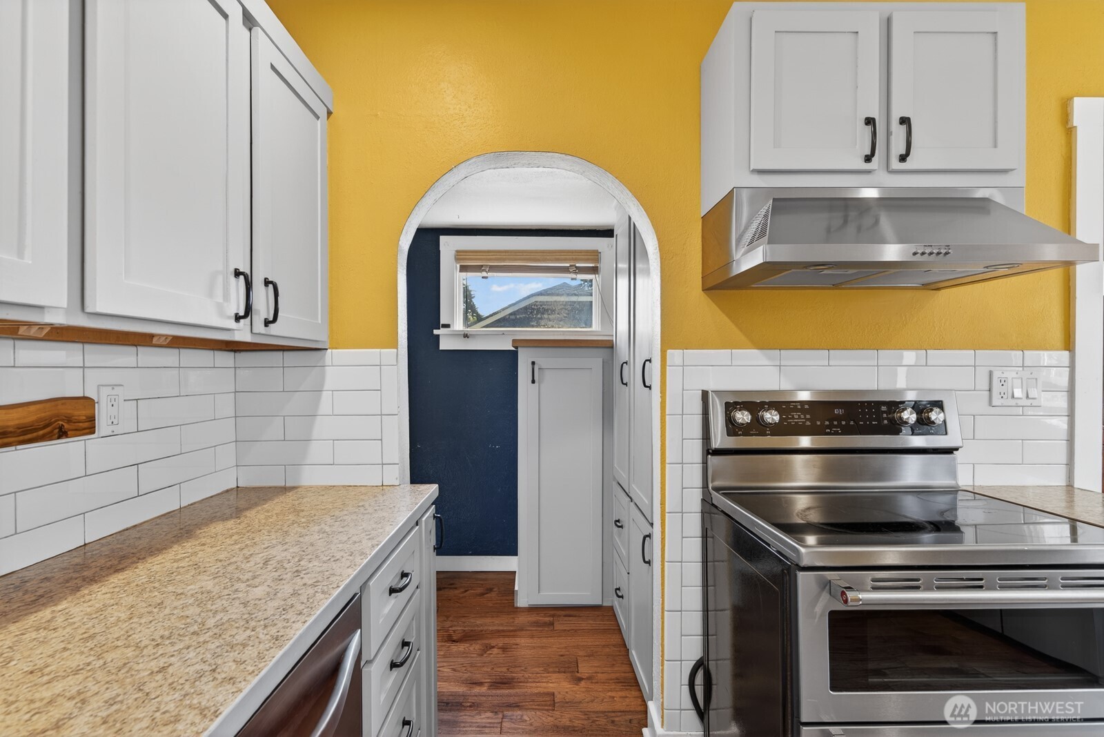 1825 Rucker Avenue Everett, WA 98201 - Photo 15 of 40