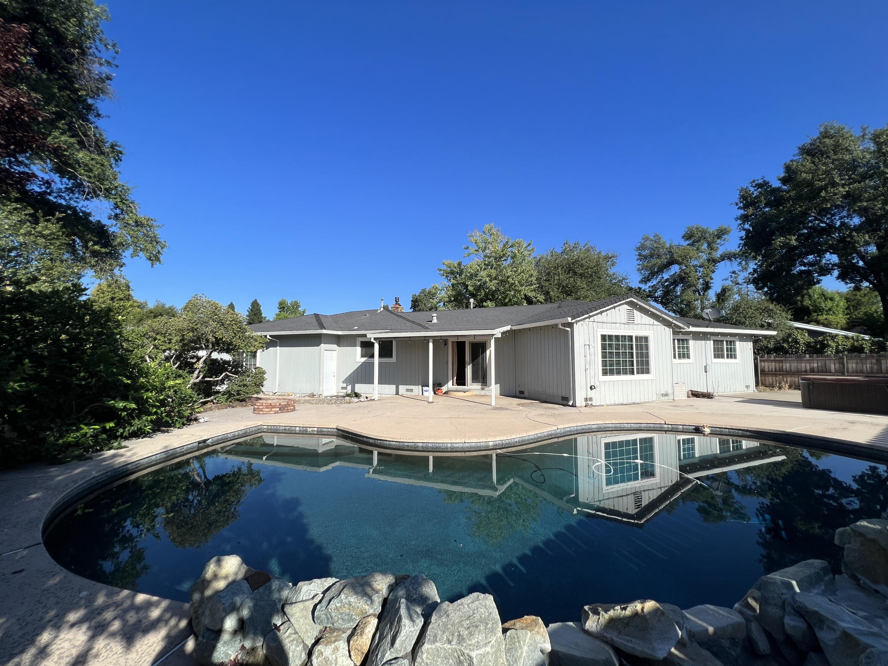 601 Rafael Street Redding, CA 96002 - Photo 29 of 48 IMG_9900
