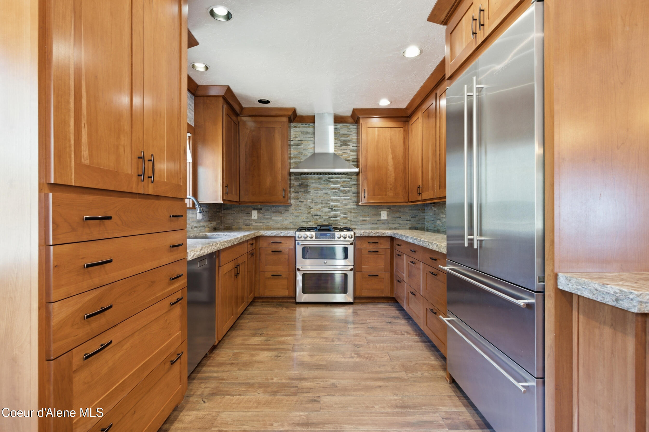 27294 North Clagstone Road Athol, ID 83801 - Photo 18 of 77 Kitchen