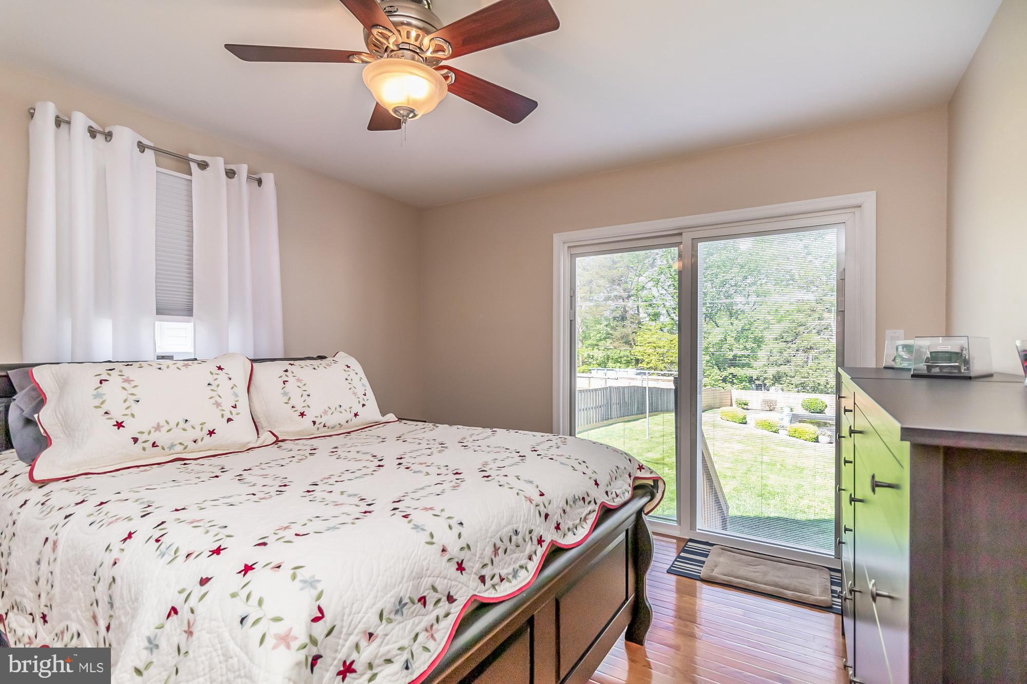 8002 Ridgely Oak Road Baltimore, MD 21234 - Photo 15 of 35
