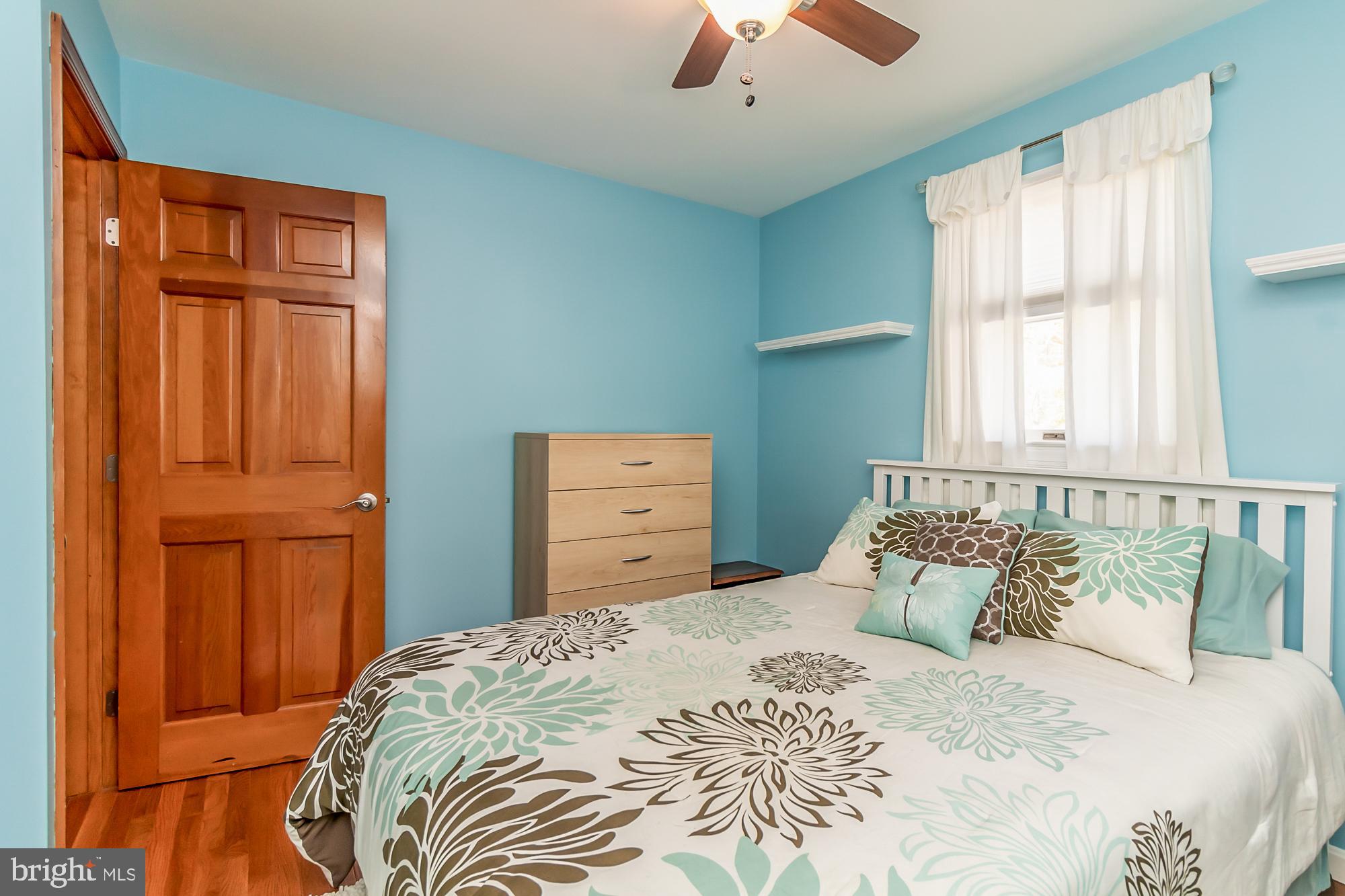 8002 Ridgely Oak Road Baltimore, MD 21234 - Photo 17 of 35