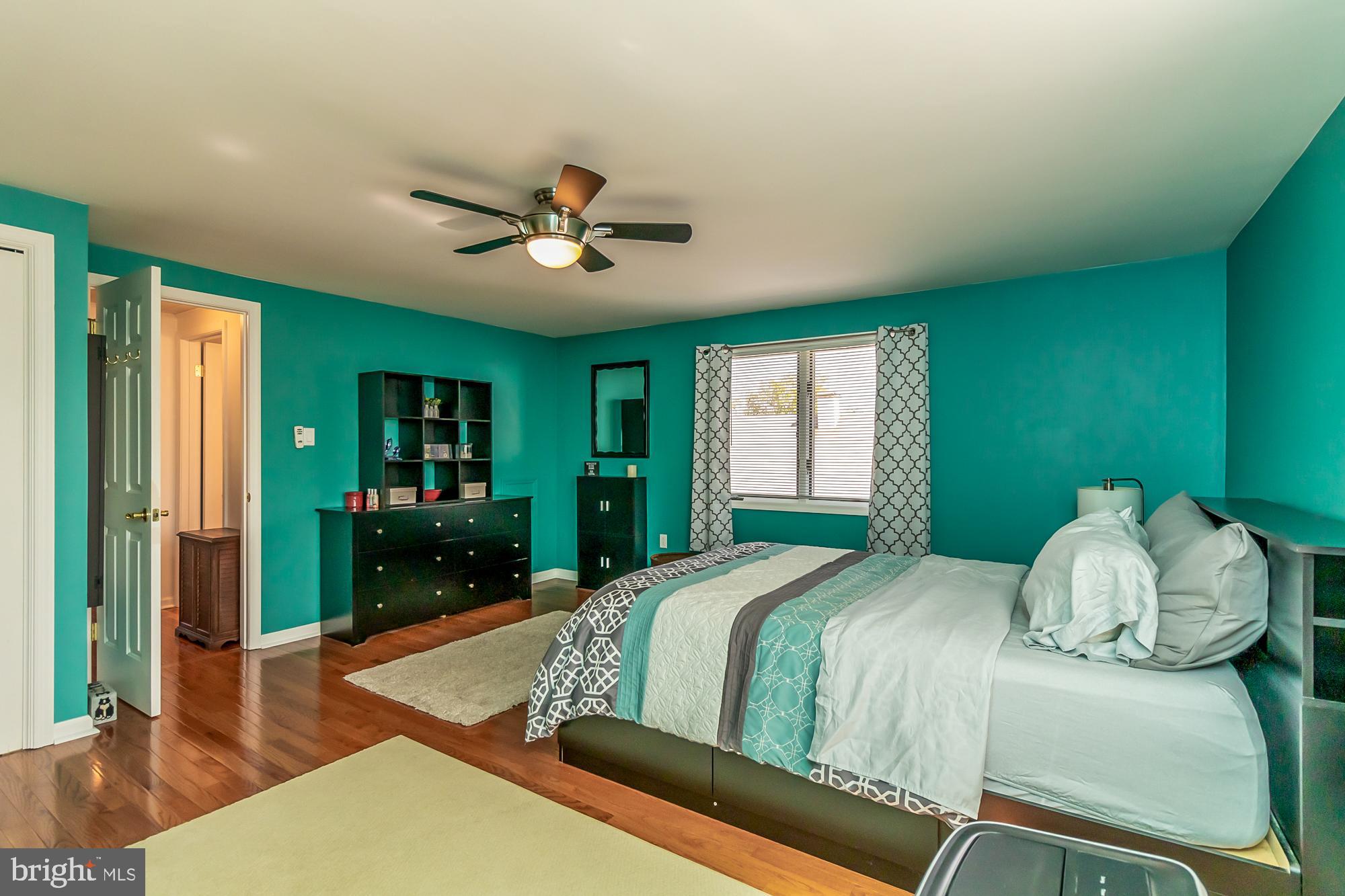 8002 Ridgely Oak Road Baltimore, MD 21234 - Photo 26 of 35