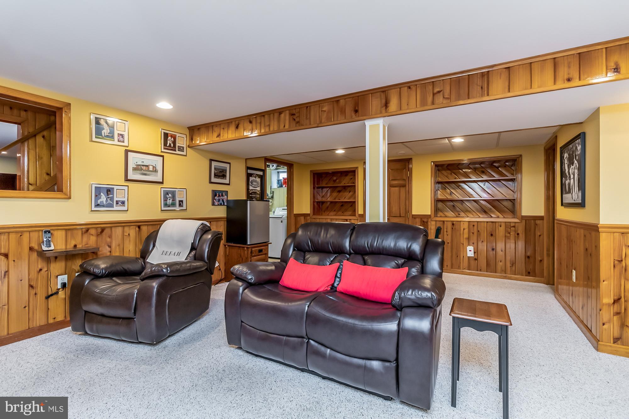 8002 Ridgely Oak Road Baltimore, MD 21234 - Photo 28 of 35