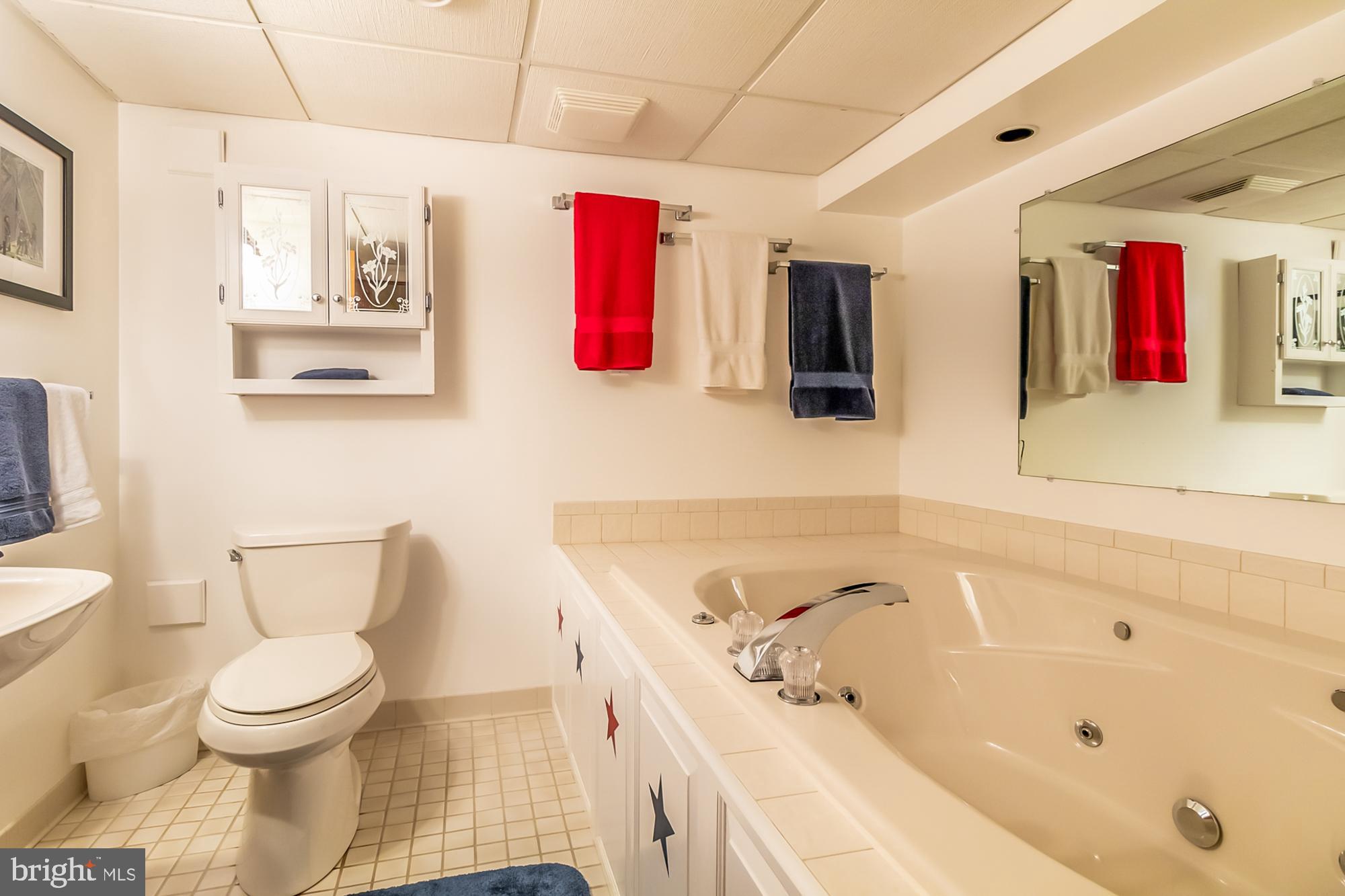 8002 Ridgely Oak Road Baltimore, MD 21234 - Photo 30 of 35