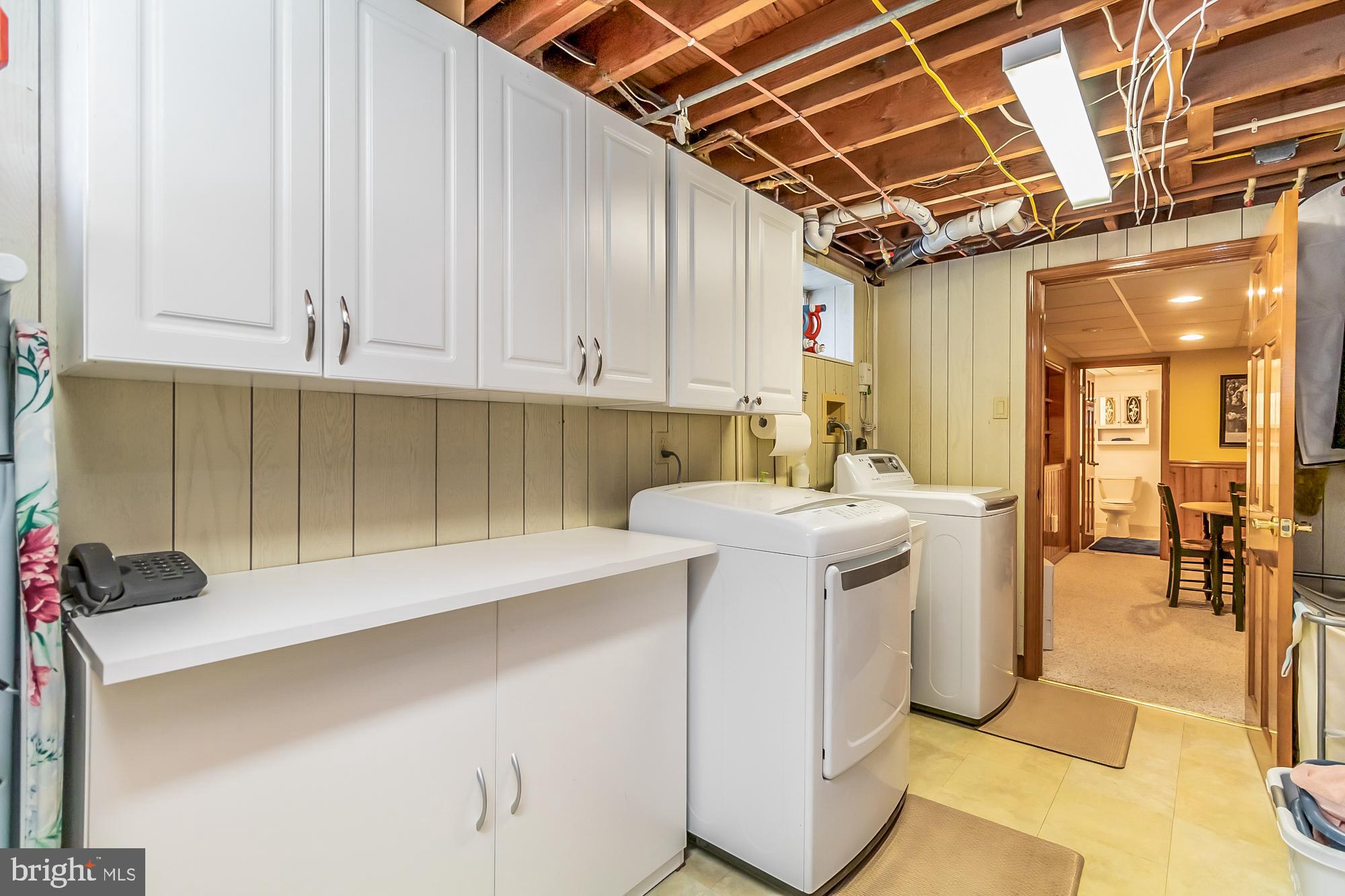 8002 Ridgely Oak Road Baltimore, MD 21234 - Photo 32 of 35