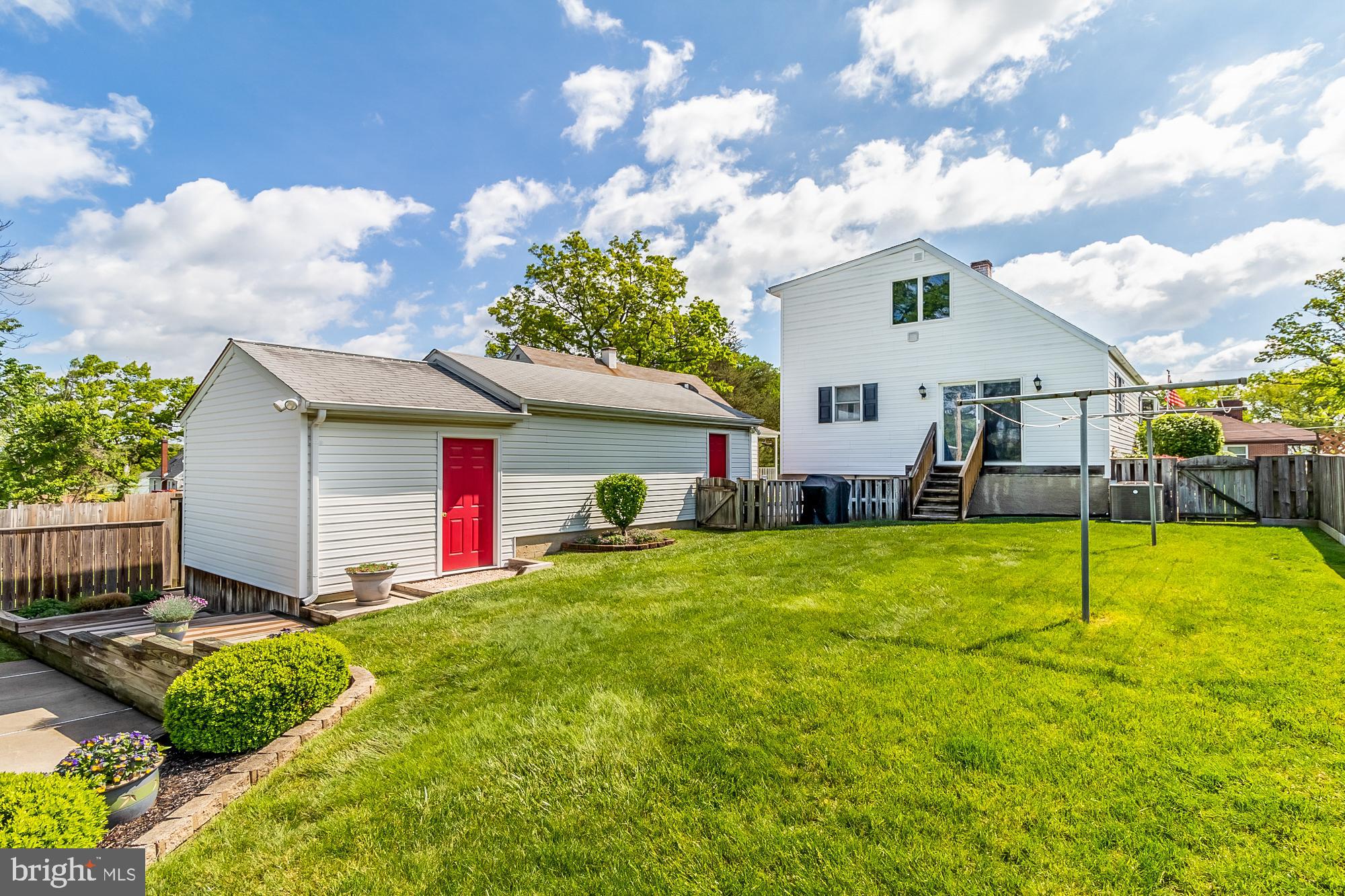8002 Ridgely Oak Road Baltimore, MD 21234 - Photo 33 of 35