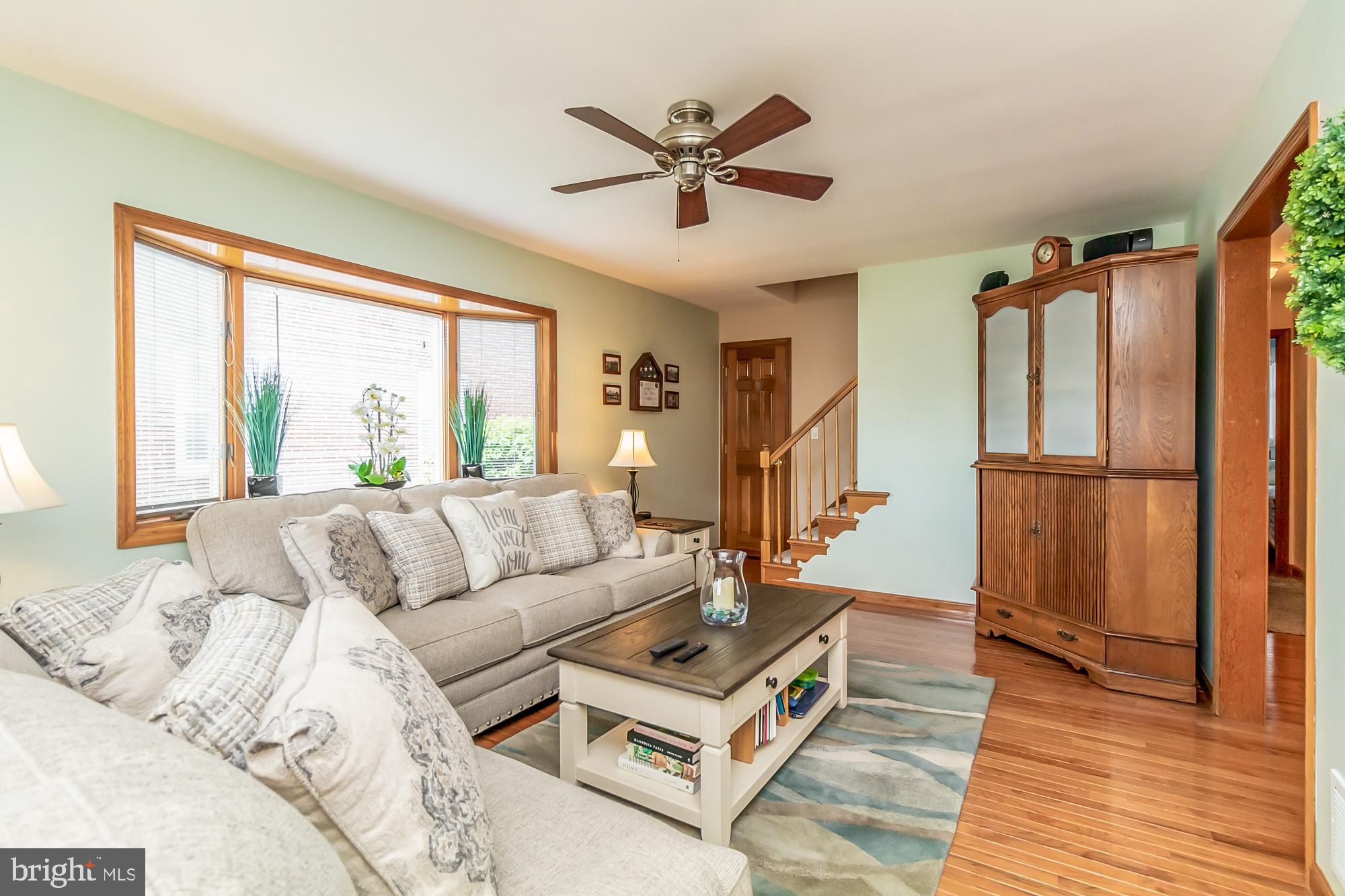 8002 Ridgely Oak Road Baltimore, MD 21234 - Photo 7 of 35