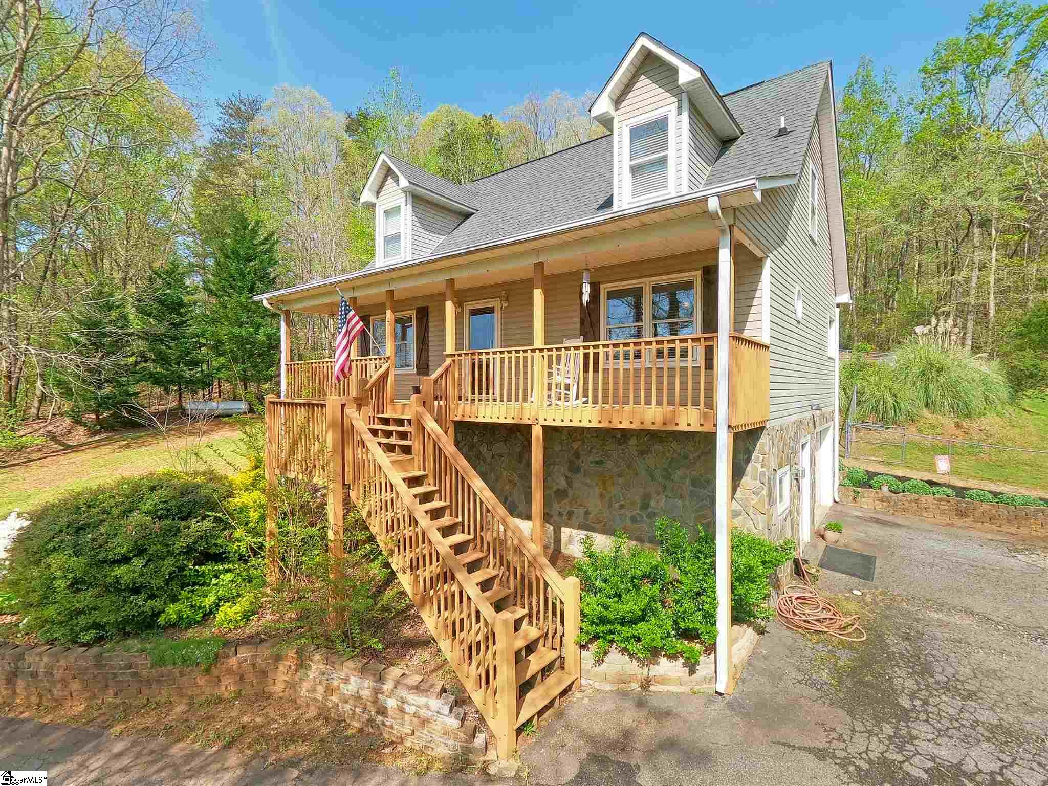 1105 White Horse Rd Extension Travelers Rest, SC 29690 - Photo 3 of 31